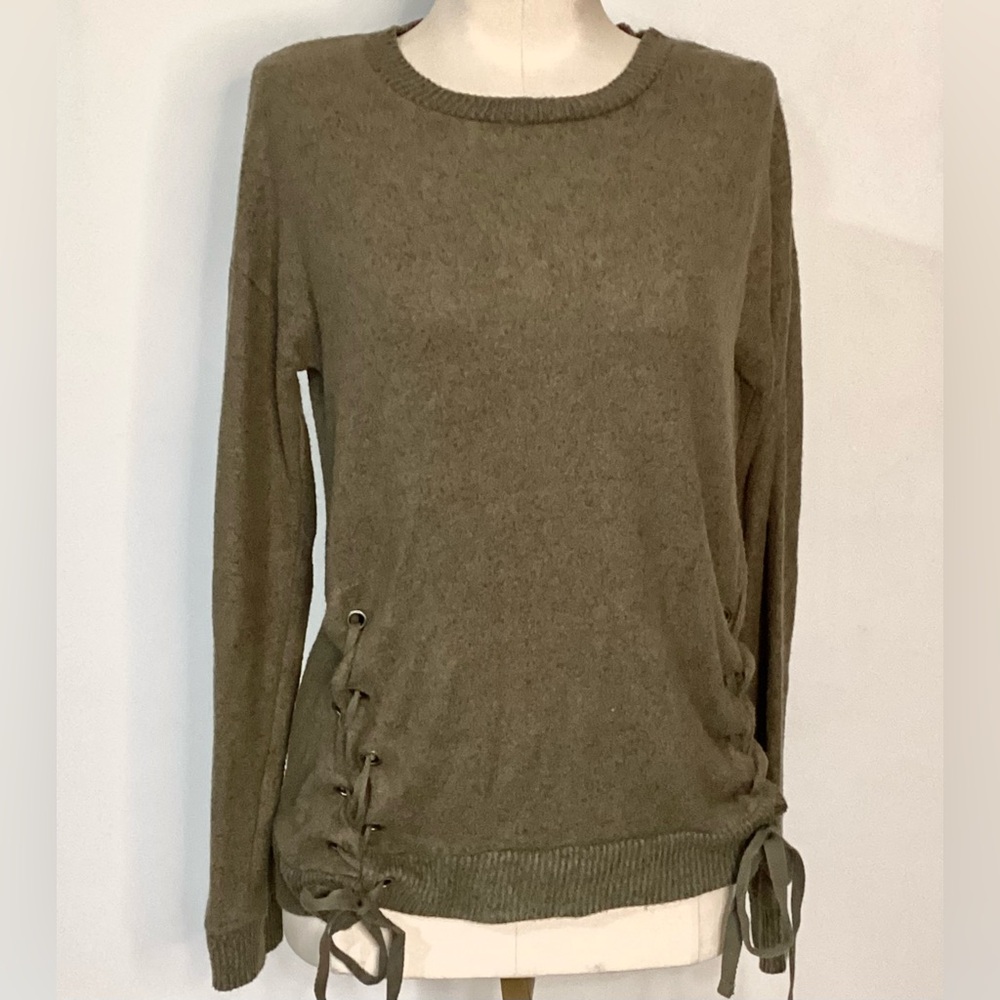 Pink Rose Cozy Knit Sweater in Olive Green Lace Up Side Tie Juniors Size S